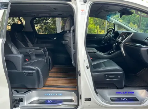 2021 Toyota Vellfire 2.5L 117HP L4 E-CVT Hybrid