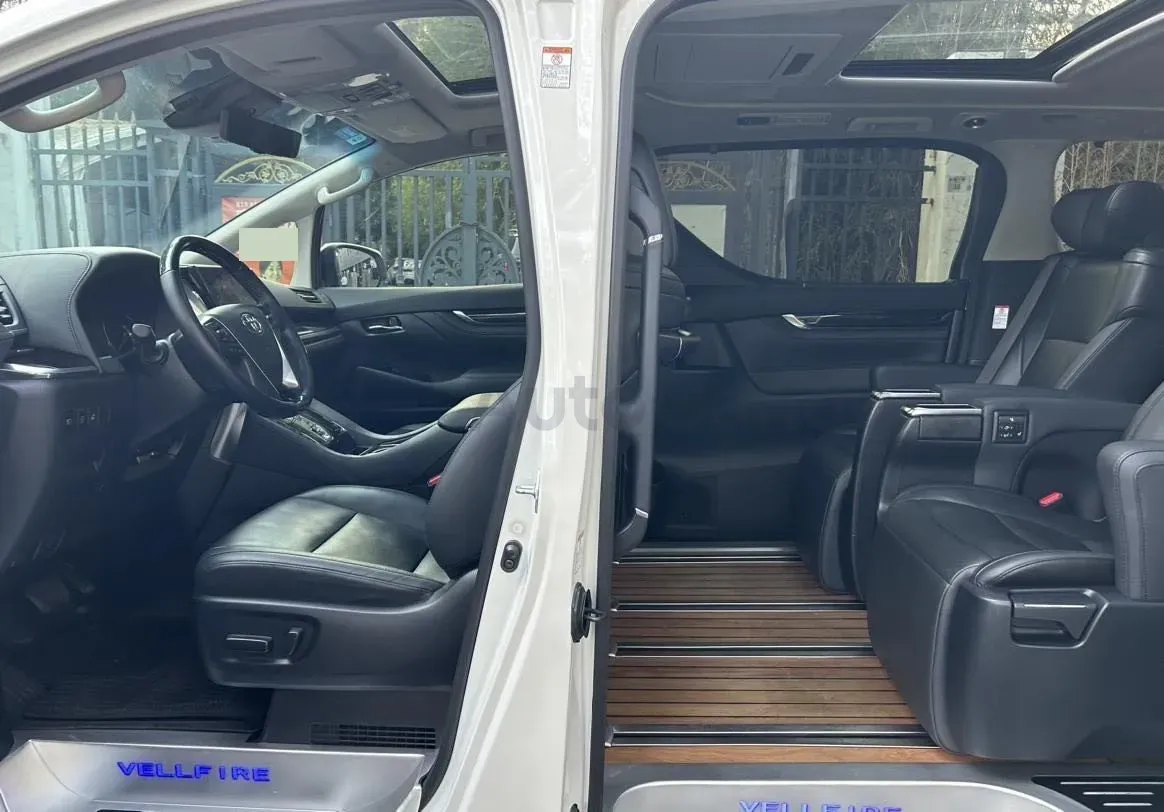 2021 Toyota Vellfire 2.5L 117HP L4 E-CVT Hybrid,autocango,china used car exporter,china ev exporter,chinese used car exporter,chinese used ev exporter