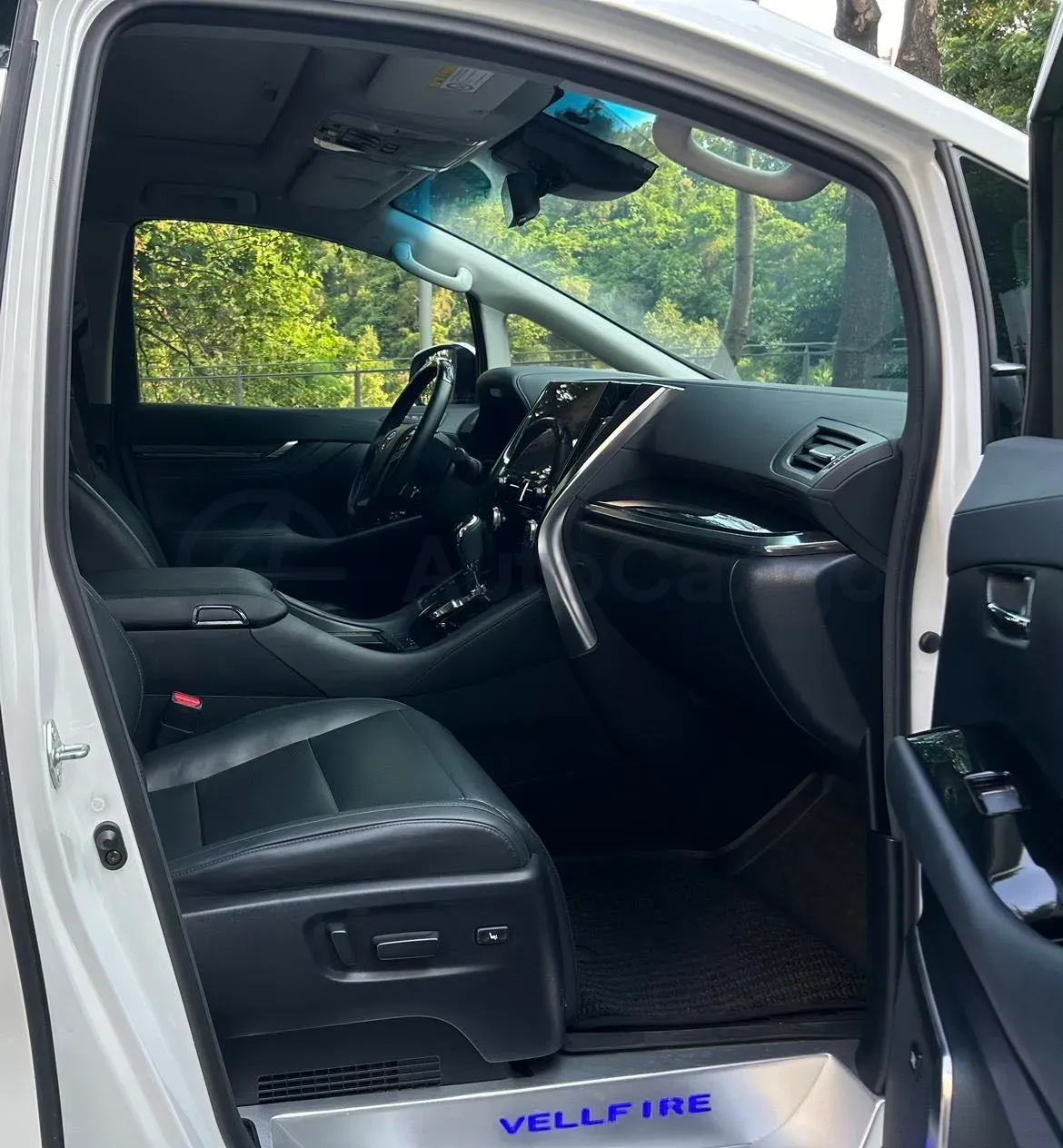 2021 Toyota Vellfire 2.5L 117HP L4 E-CVT Hybrid,autocango,china used car exporter,china ev exporter,chinese used car exporter,chinese used ev exporter