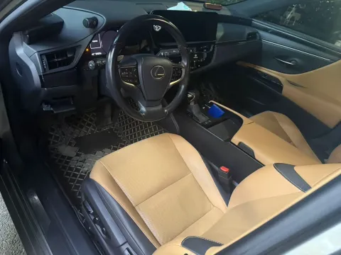 2023 Lexus ES 2.0L 173HP L4 CVT