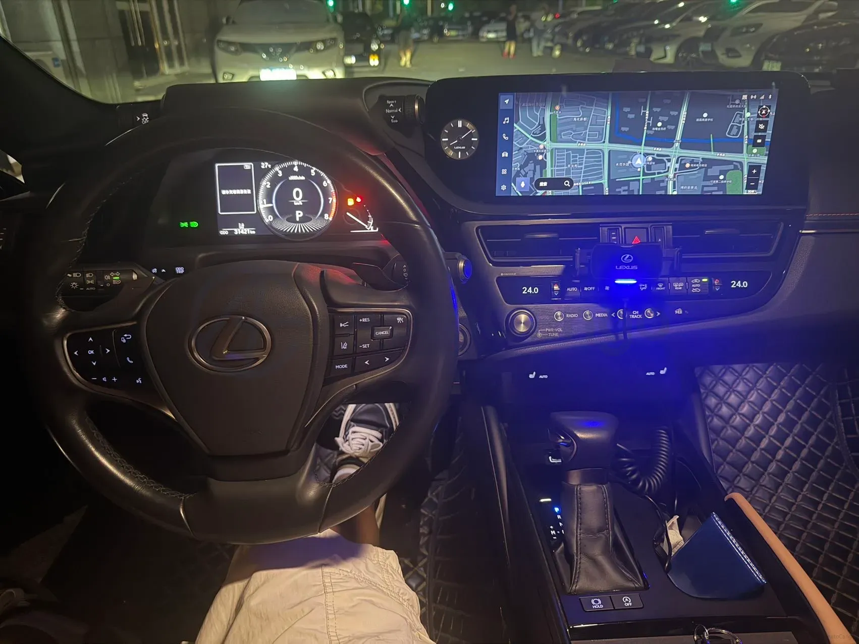 2023 Lexus ES 2.0L 173HP L4 CVT,autocango,china used car exporter,china ev exporter,chinese used car exporter,chinese used ev exporter