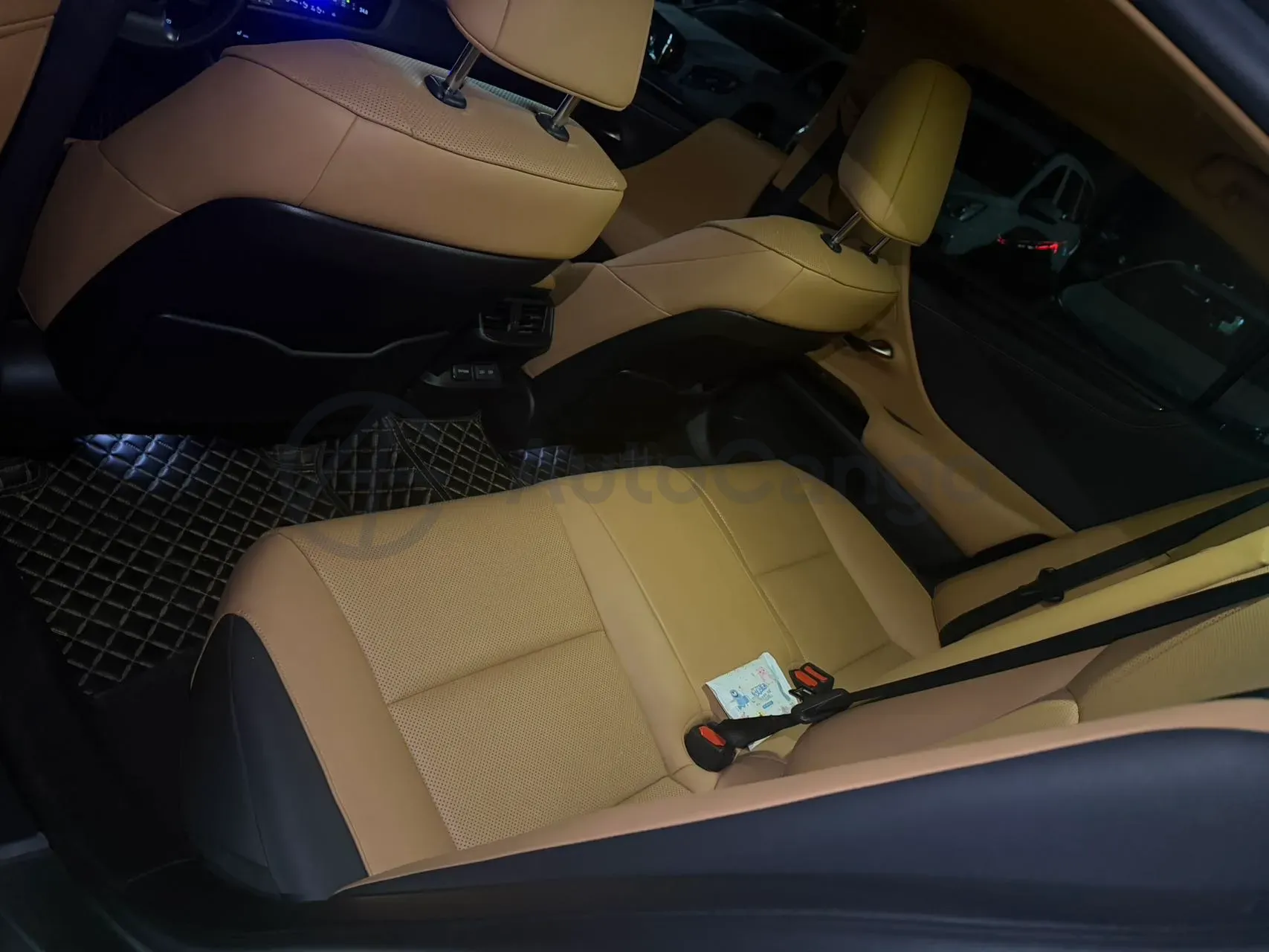2023 Lexus ES 2.0L 173HP L4 CVT,autocango,china used car exporter,china ev exporter,chinese used car exporter,chinese used ev exporter