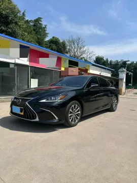 2024 LEXUS ES,autocango,china used car exporter,china ev exporter,chinese used car exporter,chinese used ev exporter