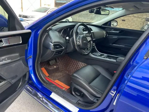 2019 HongQi H7 2.0T 204HP L4 6AT