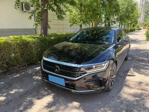 2023 VOLKSWAGEN PASSAT,autocango,china used car exporter,china ev exporter,chinese used car exporter,chinese used ev exporter