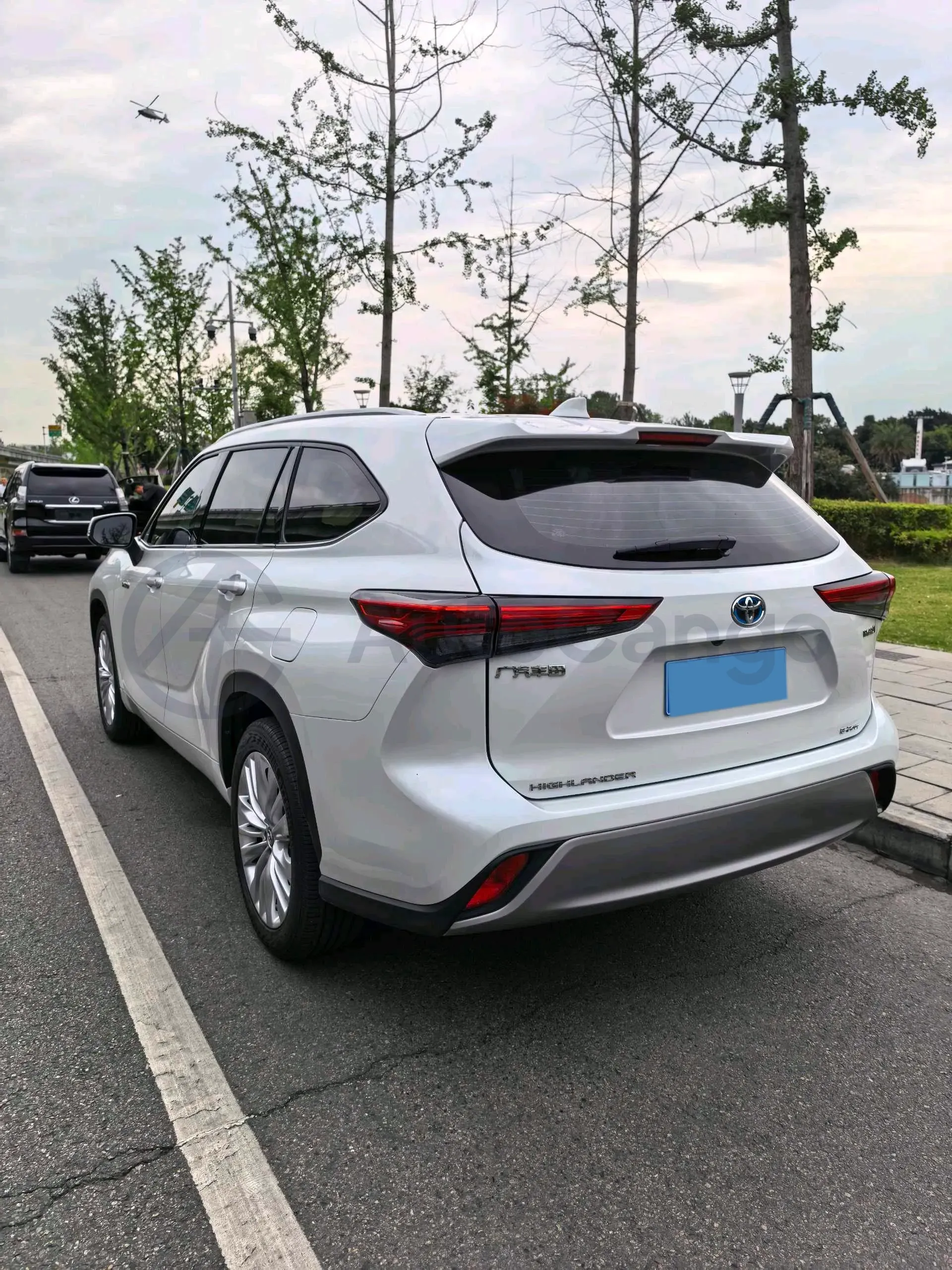 2023 Toyota Highlander 2.5L 189HP L4 E-CVT Hybrid,autocango,china used car exporter,china ev exporter,chinese used car exporter,chinese used ev exporter