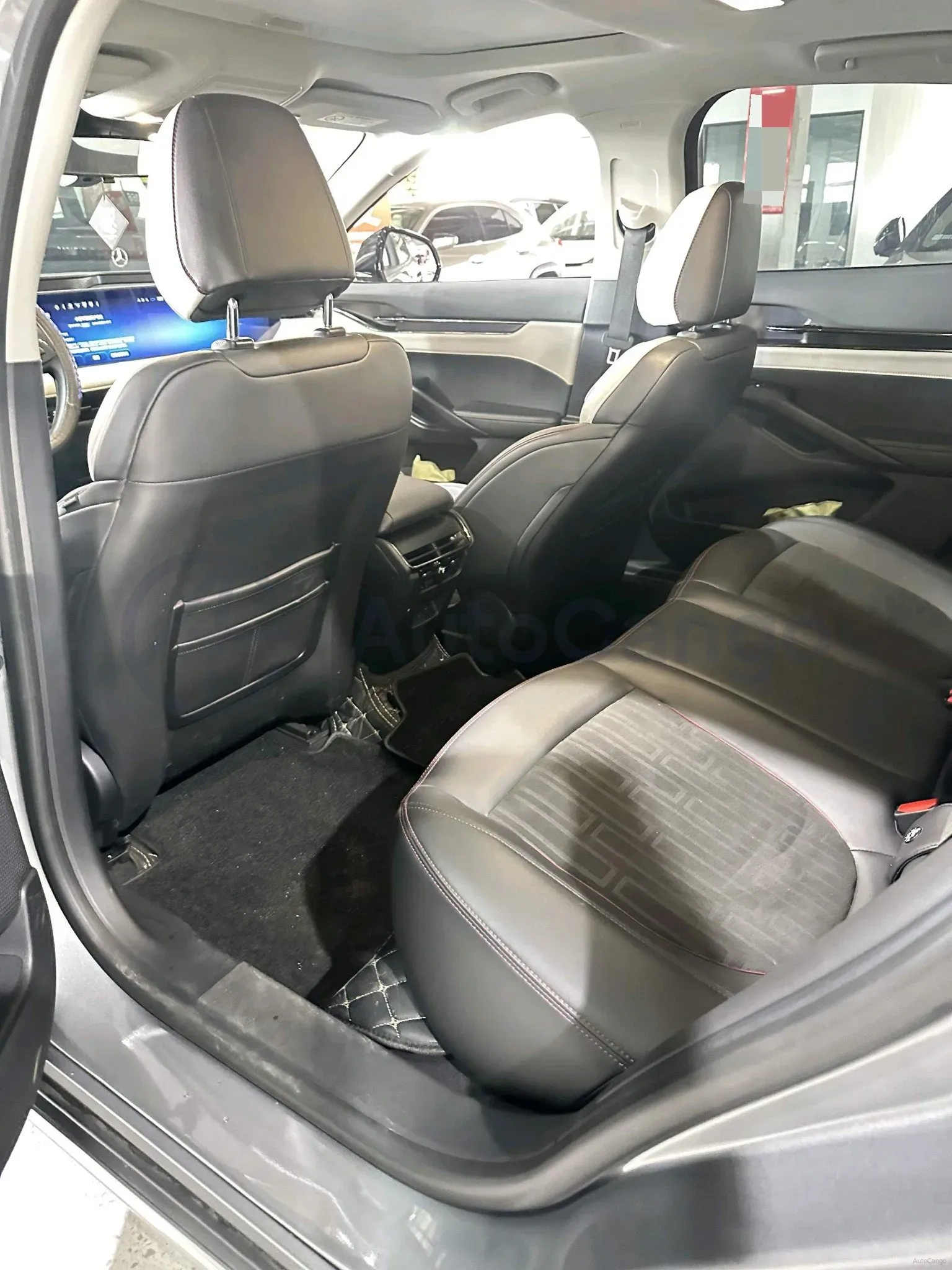 2022 Ford Mondeo 2.0T 238HP L4 8AT,autocango,china used car exporter,china ev exporter,chinese used car exporter,chinese used ev exporter