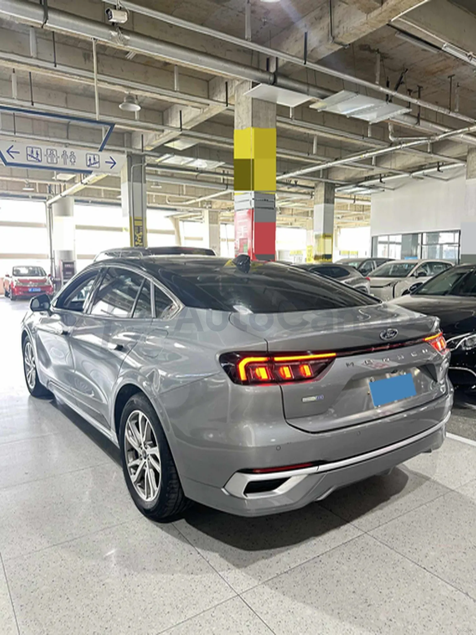 2022 Ford Mondeo 2.0T 238HP L4 8AT,autocango,china used car exporter,china ev exporter,chinese used car exporter,chinese used ev exporter