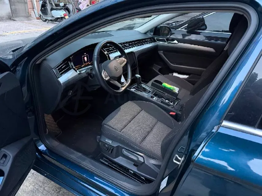 2021 Volkswagen Alltrack 2.0T 190HP L4 7DCT,autocango,china used car exporter,china ev exporter,chinese used car exporter,chinese used ev exporter