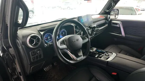2023 Beijing BJ40 2.0T 224HP L4 8AT