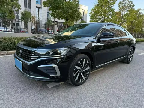 2024 VOLKSWAGEN PASSAT,autocango,china used car exporter,china ev exporter,chinese used car exporter,chinese used ev exporter