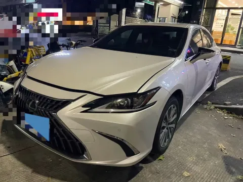 2024 LEXUS ES,autocango,china used car exporter,china ev exporter,chinese used car exporter,chinese used ev exporter