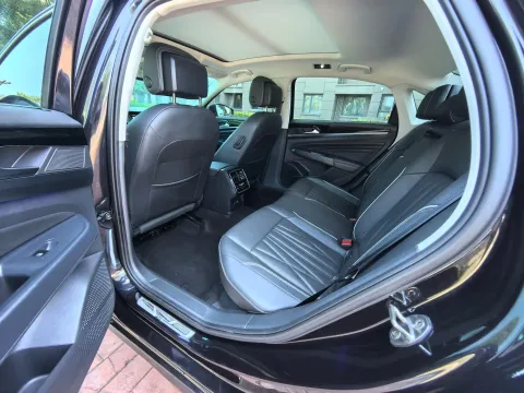 2022 Xpeng P7 BEV 60.2KWH