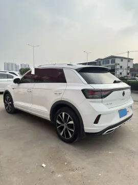 2023 Volkswagen T-Roc 1.5T 160HP L4 7DCT,autocango,china used car exporter,china ev exporter,chinese used car exporter,chinese used ev exporter