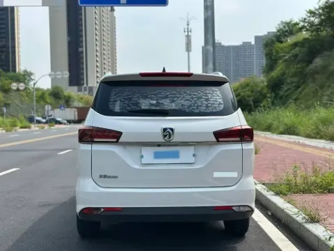 2018 BaoJun 530 1.5T 150HP L4 6MT