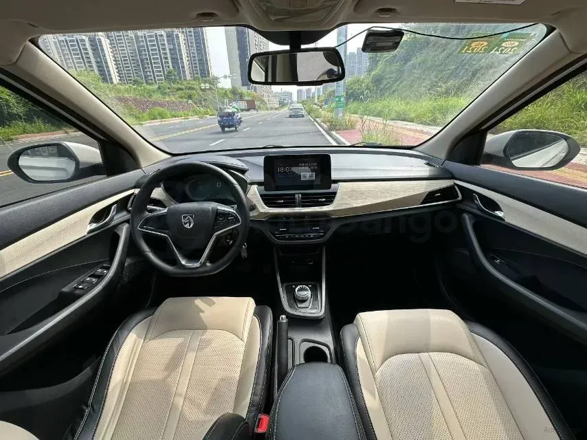 2018 BaoJun 530 1.5T 150HP L4 6MT,autocango,china used car exporter,china ev exporter,chinese used car exporter,chinese used ev exporter