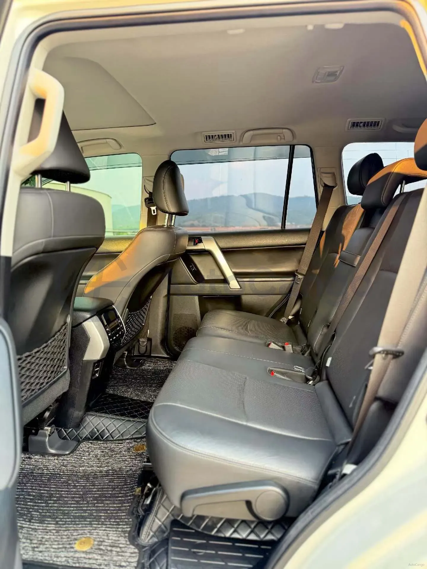 2019 Toyota Land Cruiser Prado 3.5L 280HP V6 6AT,autocango,china used car exporter,china ev exporter,chinese used car exporter,chinese used ev exporter