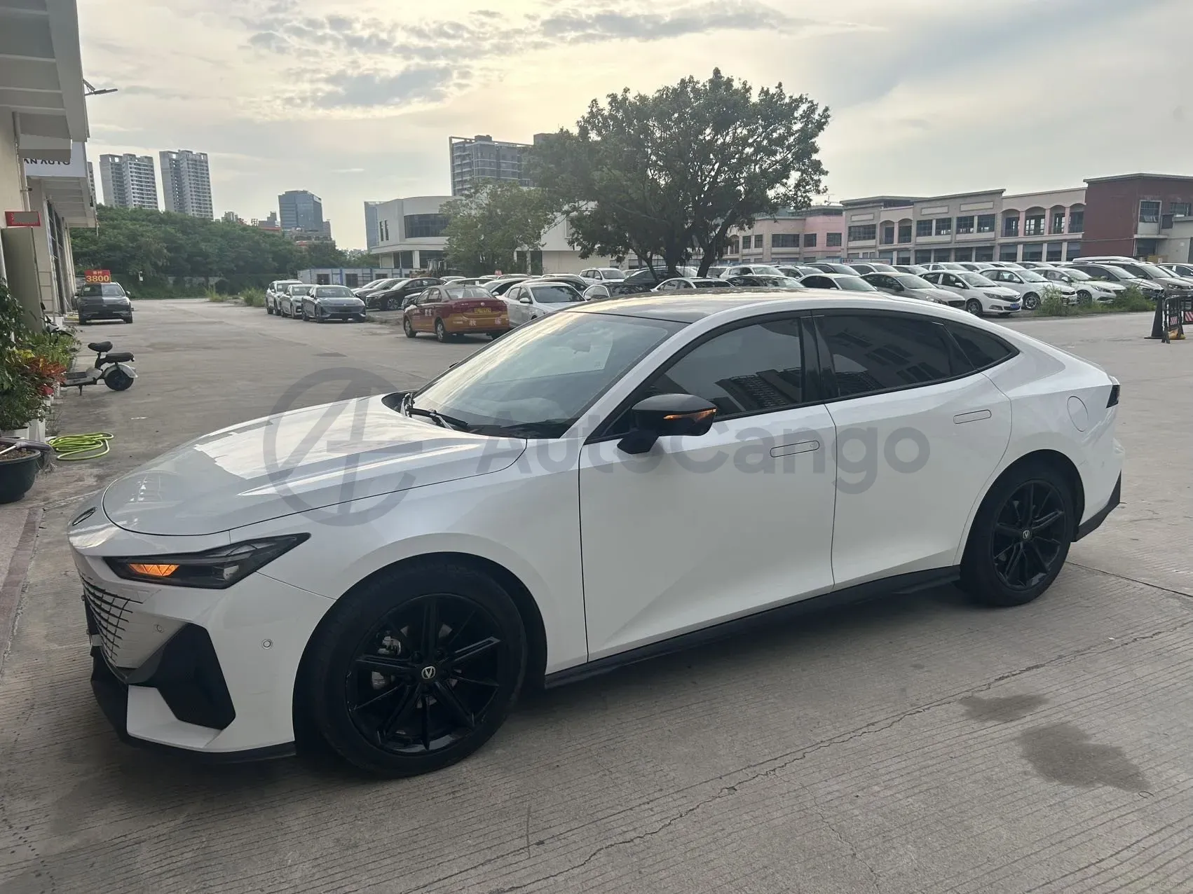 2022 ChangAn UNI-V 1.5T 188HP L4 7DCT,autocango,china used car exporter,china ev exporter,chinese used car exporter,chinese used ev exporter