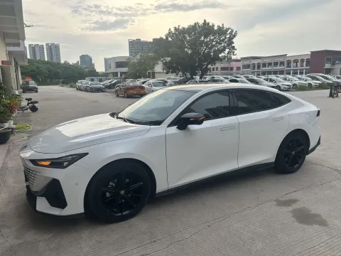 2022 CHANGAN UNI-V,autocango,china used car exporter,china ev exporter,chinese used car exporter,chinese used ev exporter