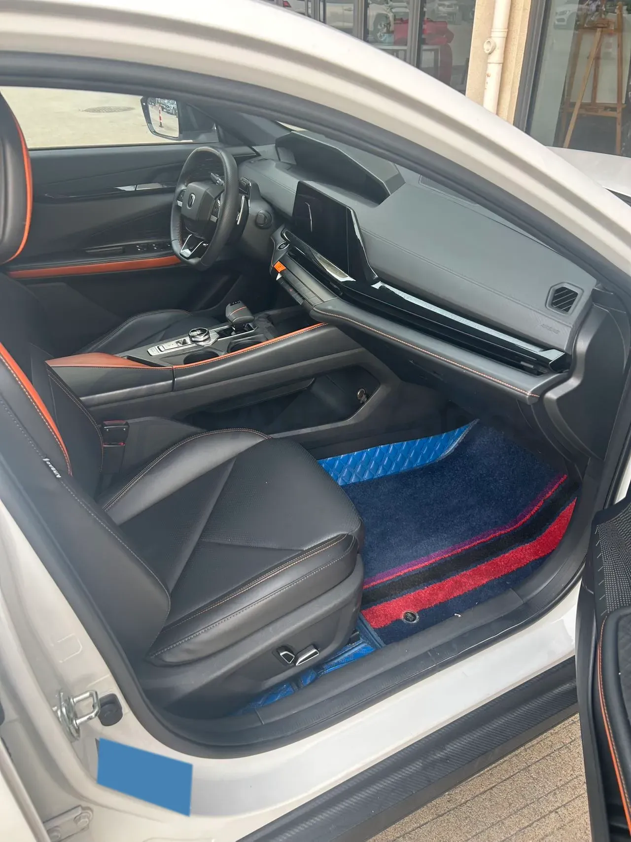 2022 ChangAn UNI-V 1.5T 188HP L4 7DCT,autocango,china used car exporter,china ev exporter,chinese used car exporter,chinese used ev exporter