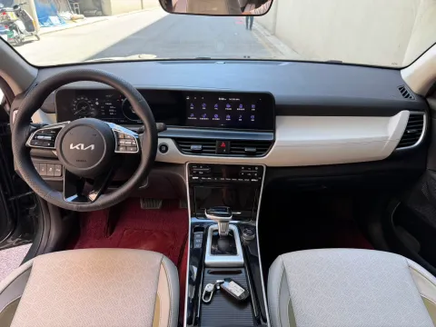 2023 Kia Seltos 1.5L 115HP L4 CVT