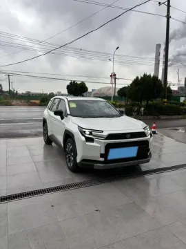 2026 Toyota RAV4 2.0L 152HP L4 E-CVT Hybrid