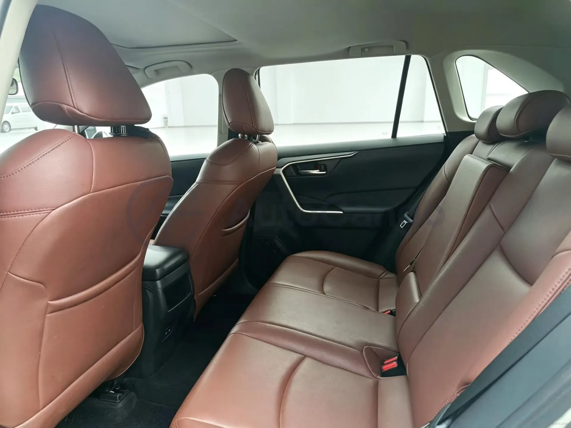 2023 Toyota RAV4 2.0L 171HP L4 CVT,autocango,china used car exporter,china ev exporter,chinese used car exporter,chinese used ev exporter