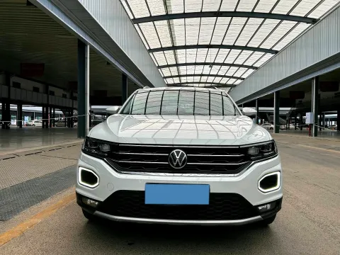 2021 Volkswagen T-Roc 1.4T 150HP L4 7DCT,autocango,china used car exporter,china ev exporter,chinese used car exporter,chinese used ev exporter