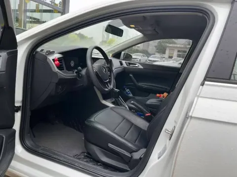 2023 Volkswagen Polo 1.5L 110HP L4 6AT
