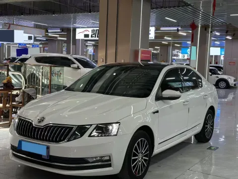 2019 SKODA OCTAVIA,autocango,china used car exporter,china ev exporter,chinese used car exporter,chinese used ev exporter