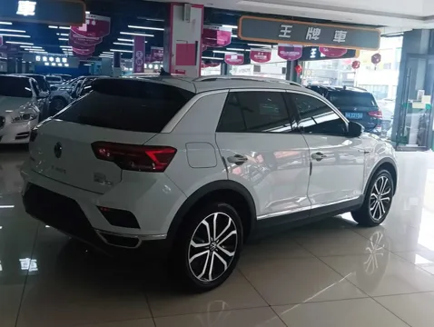 2021 Volkswagen T-Roc 1.4T 150HP L4 7DCT,autocango,china used car exporter,china ev exporter,chinese used car exporter,chinese used ev exporter