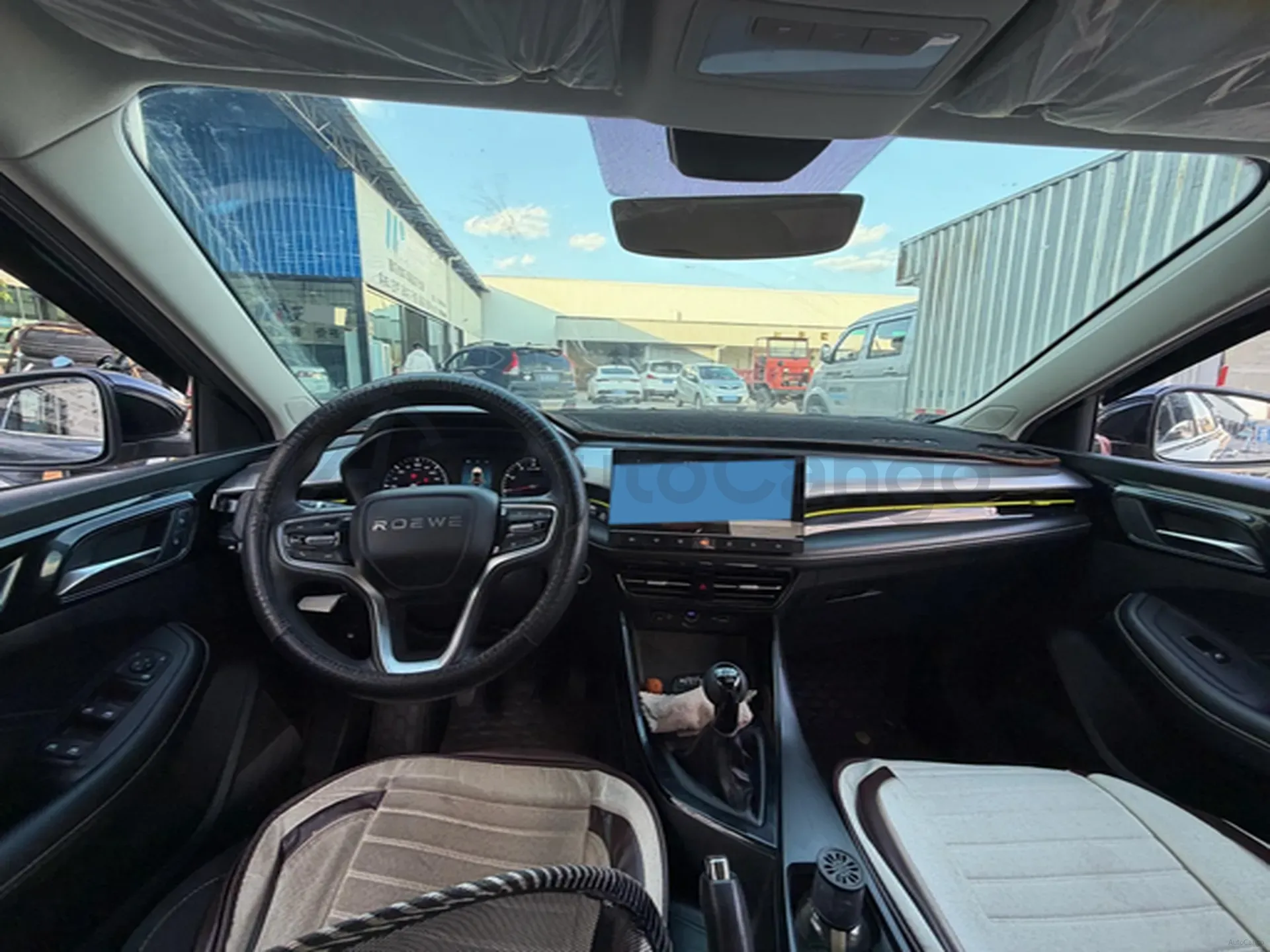 2021 Roewe i5 1.5L 120HP L4 5MT,autocango,china used car exporter,china ev exporter,chinese used car exporter,chinese used ev exporter