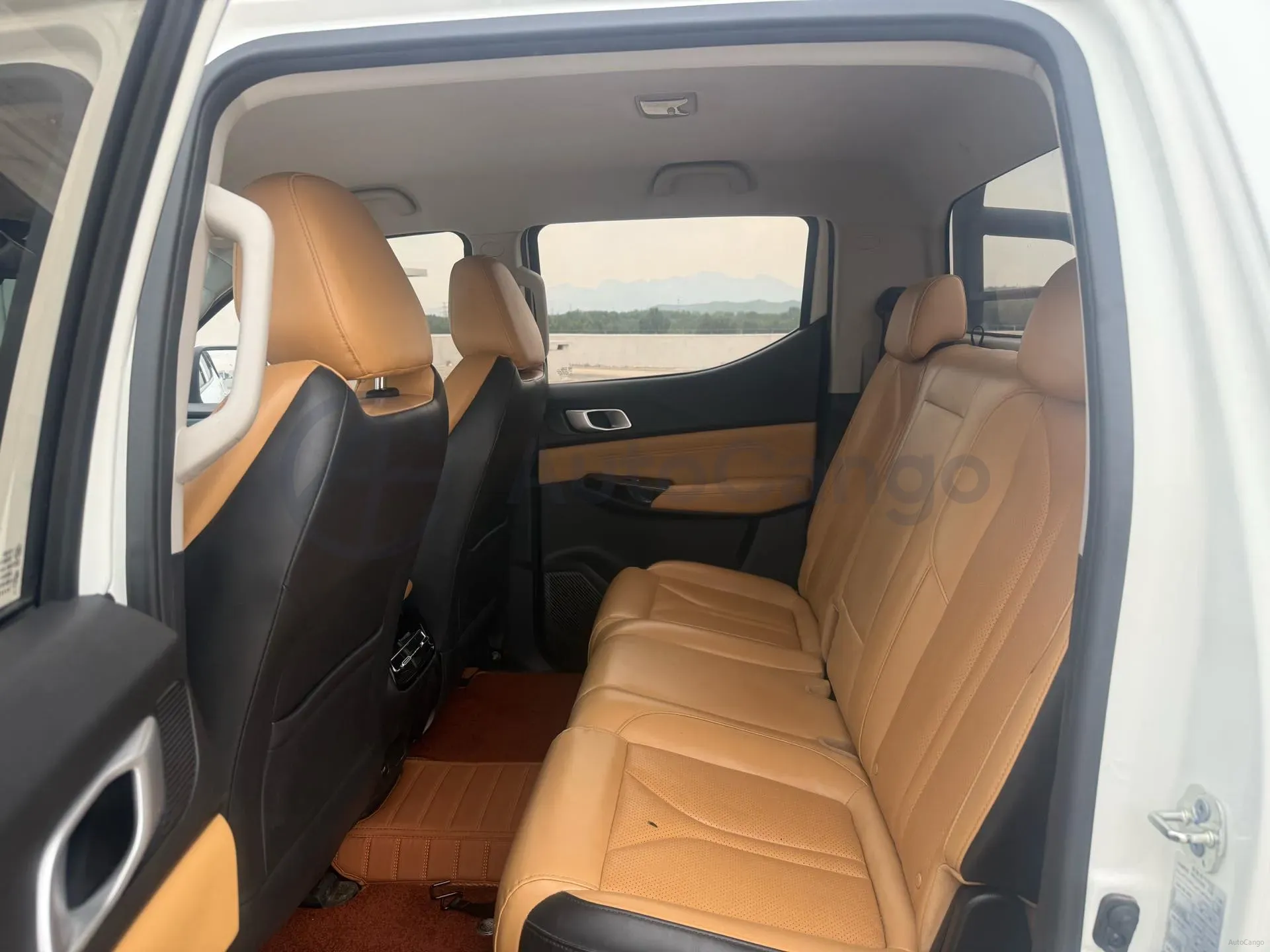 2023 ChangAn LanTuoZhe 2.0T 233HP L4 8AT,autocango,china used car exporter,china ev exporter,chinese used car exporter,chinese used ev exporter