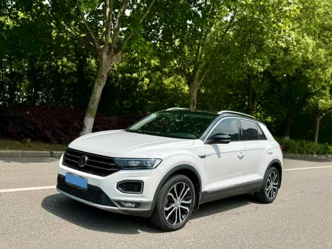 2019 VOLKSWAGEN T-ROC,autocango,china used car exporter,china ev exporter,chinese used car exporter,chinese used ev exporter