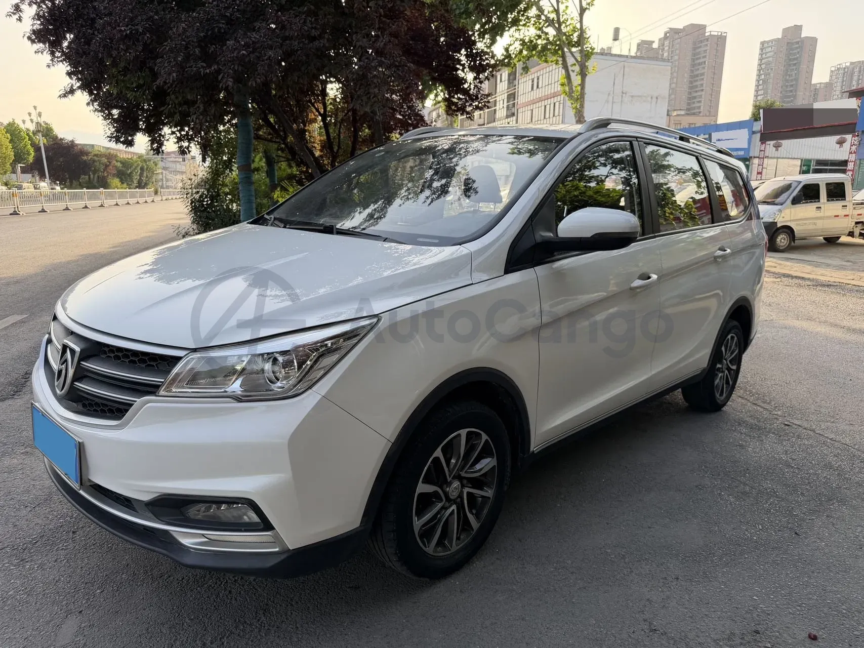 2019 BaoJun 730 1.5L 112HP L4 6MT,autocango,china used car exporter,china ev exporter,chinese used car exporter,chinese used ev exporter