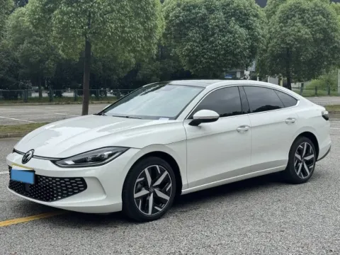 2023 VOLKSWAGEN LAMANDO,autocango,china used car exporter,china ev exporter,chinese used car exporter,chinese used ev exporter