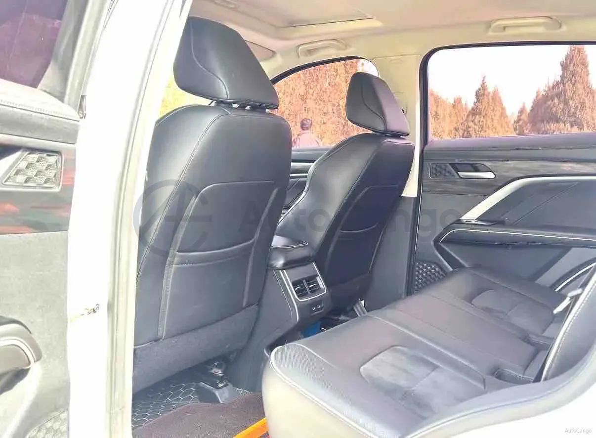 2021 Haval H6 1.5T 150HP L4 7DCT,autocango,china used car exporter,china ev exporter,chinese used car exporter,chinese used ev exporter