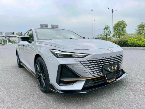 2022 ChangAn UNI-V 1.5T 188HP L4 7DCT,autocango,china used car exporter,china ev exporter,chinese used car exporter,chinese used ev exporter