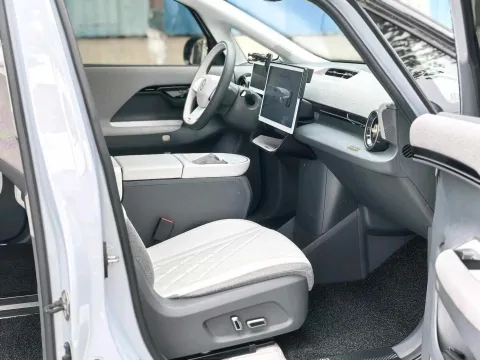2023 Dongfeng PaLaSuo 2.0T 228HP L4 8AT