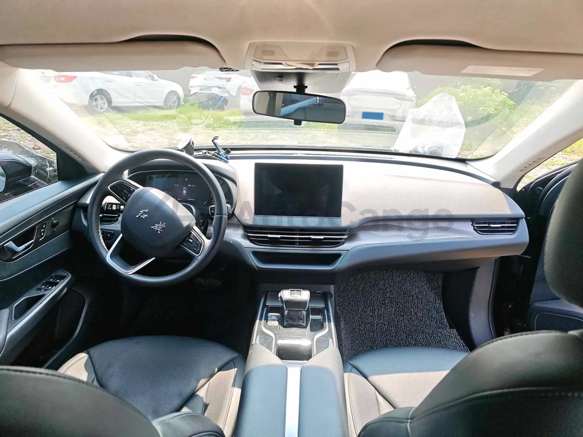 2021 HongQi E-QM5 BEV 54KWH,autocango,china used car exporter,china ev exporter,chinese used car exporter,chinese used ev exporter