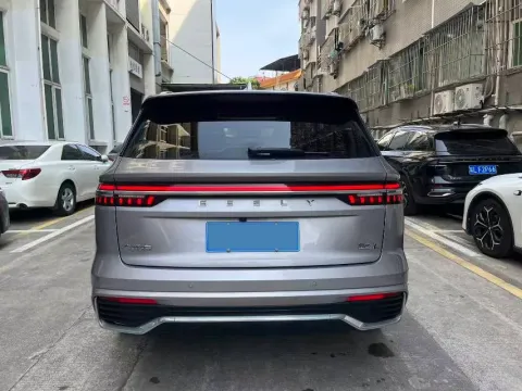 2025 Geely Monjaro 2.0T 238HP L4 8AT