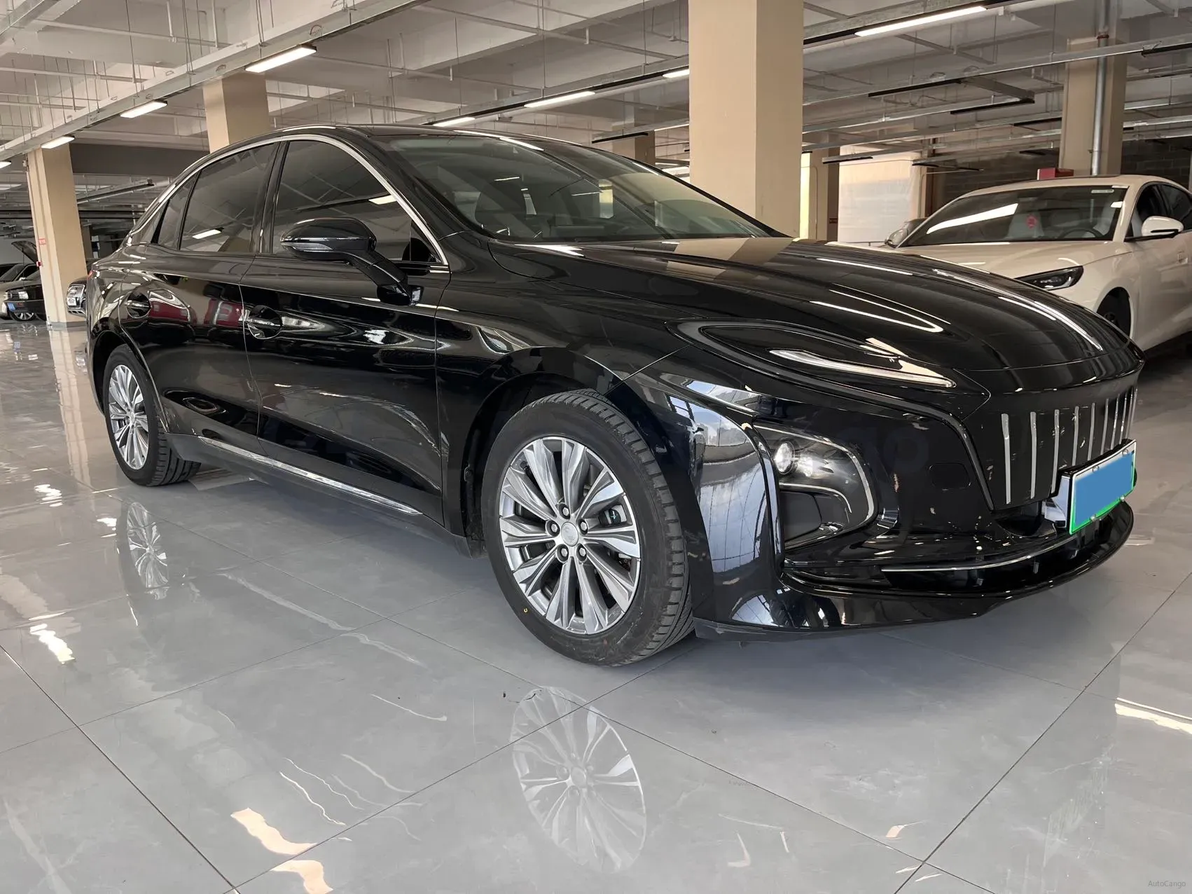 2024 HongQi E-QM5 BEV 72KWH,autocango,china used car exporter,china ev exporter,chinese used car exporter,chinese used ev exporter