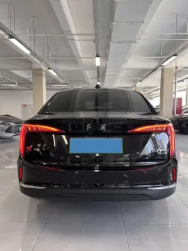 2024 HongQi E-QM5 BEV 72KWH