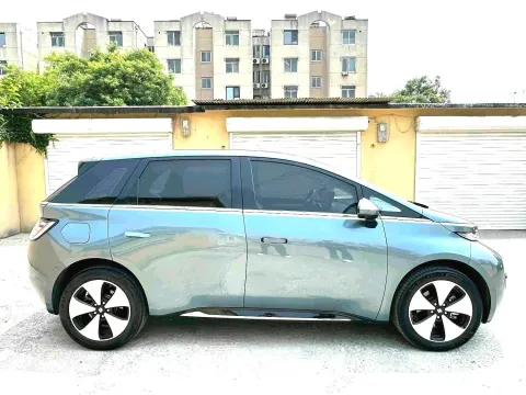 2023 BaoJun Cloud BEV 50.6KWH