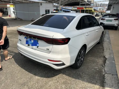 2025 Geely Emgrand 1.5L 127HP L4 CVT