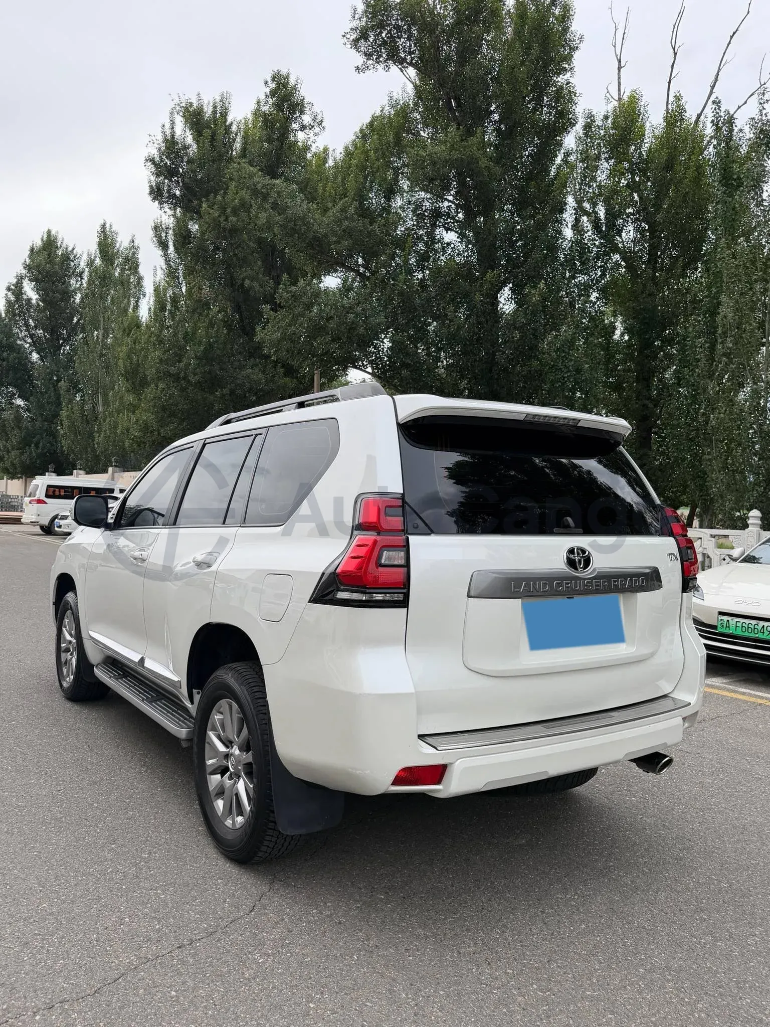 2018 Land Rover Discovery Sport 2.0T 241HP L4 9AT,autocango,china used car exporter,china ev exporter,chinese used car exporter,chinese used ev exporter