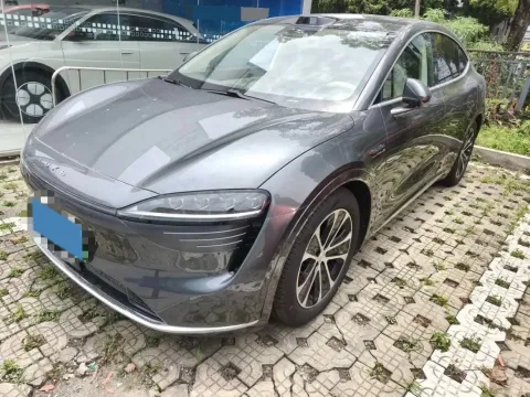2024 LUXEED R7,autocango,china used car exporter,china ev exporter,chinese used car exporter,chinese used ev exporter
