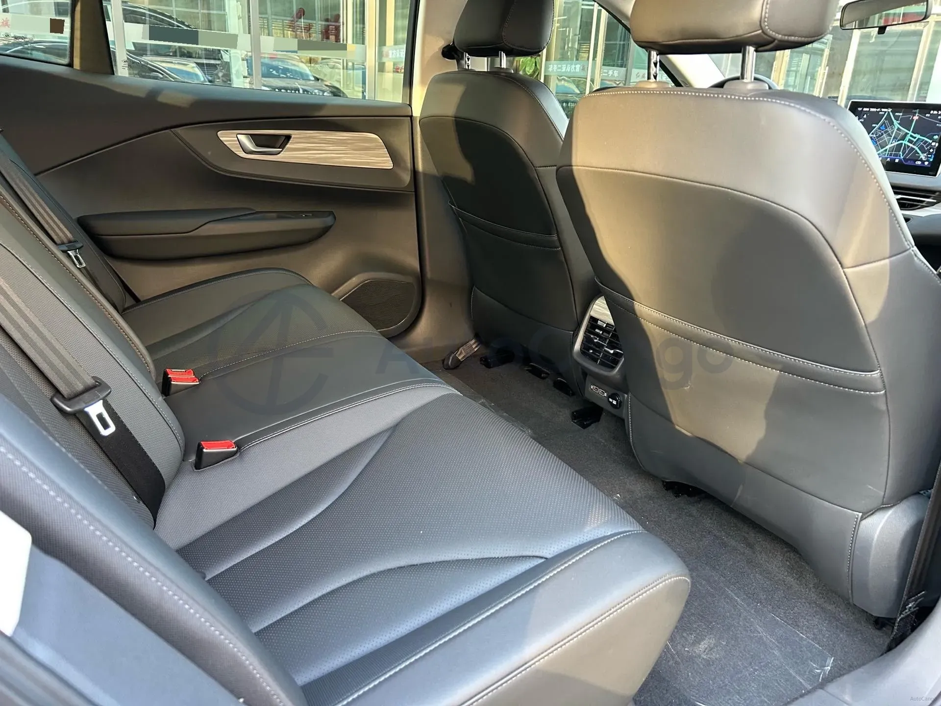 2024 HongQi E-QM5 BEV 60KWH,autocango,china used car exporter,china ev exporter,chinese used car exporter,chinese used ev exporter