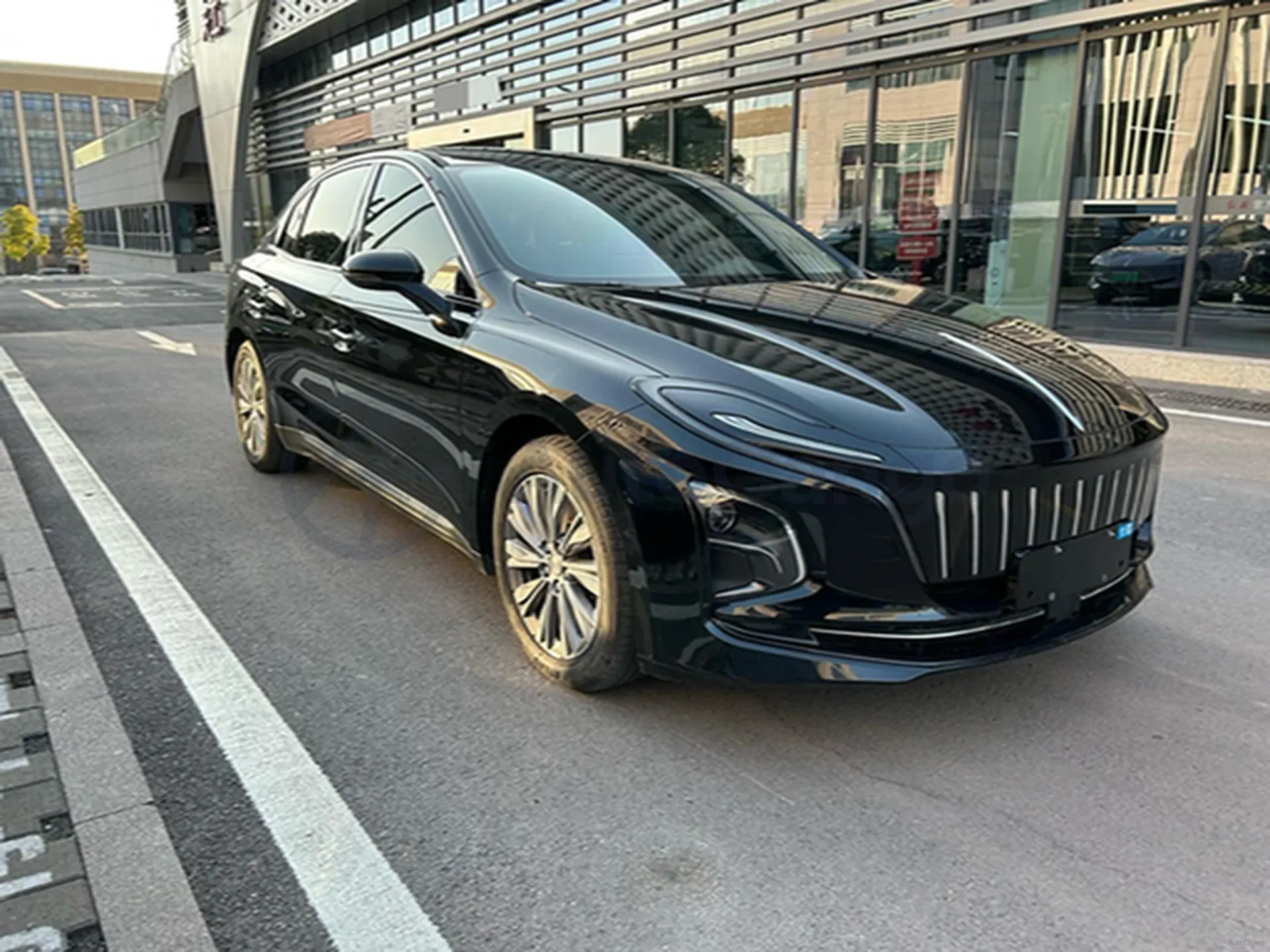 2024 HongQi E-QM5 BEV 60KWH,autocango,china used car exporter,china ev exporter,chinese used car exporter,chinese used ev exporter