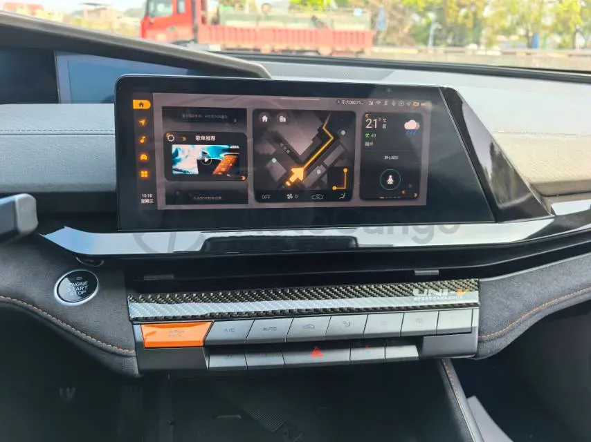 2022 ChangAn UNI-V 2.0T 233HP L4 8AT,autocango,china used car exporter,china ev exporter,chinese used car exporter,chinese used ev exporter
